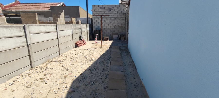 2 Bedroom Property for Sale in Strandfontein Western Cape